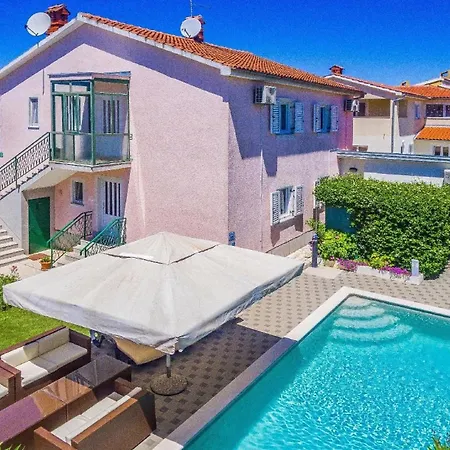 Strandnahes Haus Mit Terrasse Und Pool Holiday home *